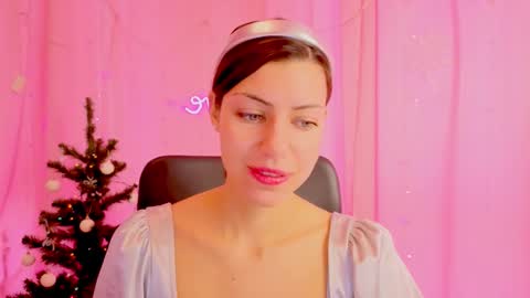 Snapshot of aniskyy chatting on 15, 12, 2025 Anni online show from 15, 12, 2025