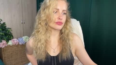 Snapshot of anita_blairr chatting on 25, 5, 2026 Anita online show from 25, 5, 2026