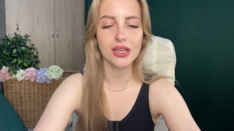 Snapshot of anita_blairr chatting on 29, 5, 2026 Anita online show from 29, 5, 2026