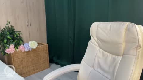 Anita online show from 6, 7, 2026