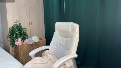Anita online show from 7, 7, 2026