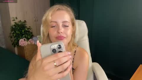 Anita online show from 3, 8, 2026