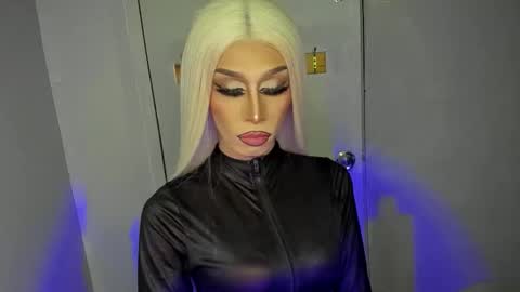 Miss Ann online show from 20, 9, 2025