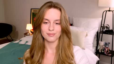 Snapshot of anitafischer chatting on 11, 9, 2025 Anita online show from 11, 9, 2025