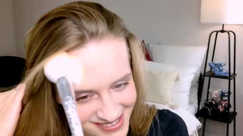 Snapshot of anitafischer chatting on 15, 9, 2025 Anita online show from 15, 9, 2025