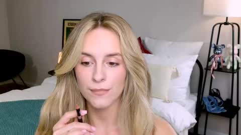 Snapshot of anitafischer chatting on 27, 9, 2025 Anita online show from 27, 9, 2025