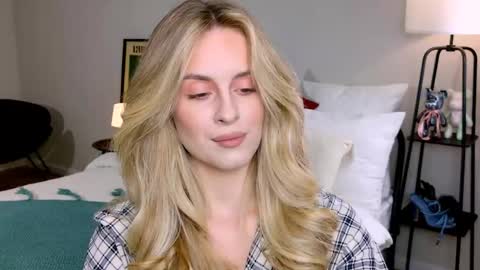 Snapshot of anitafischer chatting on 19, 10, 2025 Anita online show from 19, 10, 2025