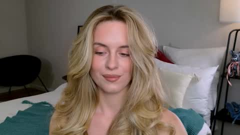 Snapshot of anitafischer chatting on 21, 11, 2025 Anita online show from 21, 11, 2025