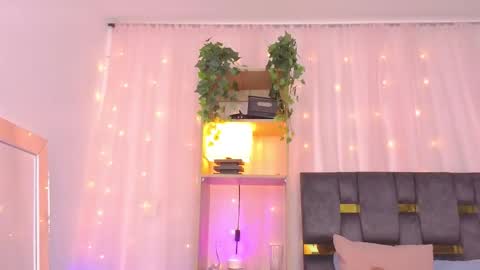 anitaglow online show from 10, 1, 2026