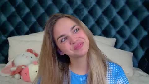 AnitaVenture online show from 10, 9, 2025