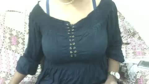 anjali_dogra786 online show from 8, 11, 2025