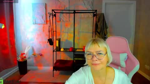 ann_annise online show from 20, 4, 2026