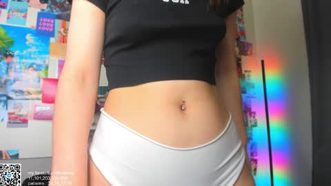 Snapshot of ann_perry chatting on 27, 5, 2026 Ann online show from 27, 5, 2026