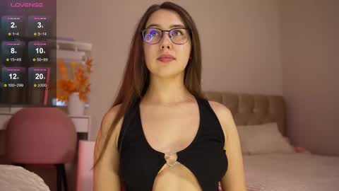 Snapshot of ann_space chatting on 17, 11, 2025 ann_space online show from 17, 11, 2025