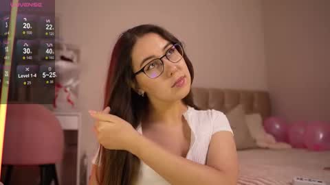 Snapshot of ann_space chatting on 1, 12, 2025 ann_space online show from 1, 12, 2025