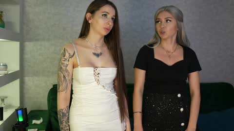 anna13121312 online show from 5, 2, 2025