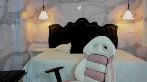 Snapshot of anna2809 chatting on 27, 10, 2025 Ana online show from 27, 10, 2025