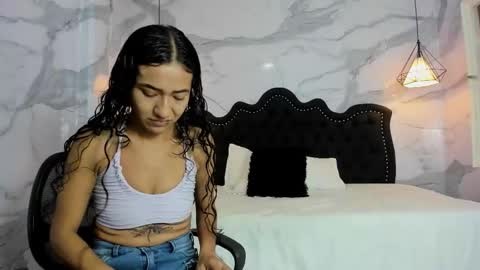 Snapshot of anna2809 chatting on 3, 12, 2025 Ana online show from 3, 12, 2025