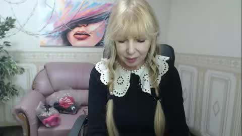 Snapshot of anna_ditrih chatting on 17, 12, 2024 Anna Ditrih online show from 17, 12, 2024