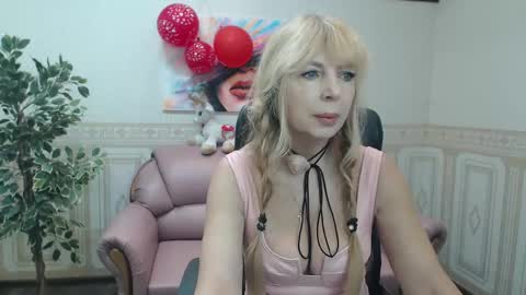 Snapshot of anna_ditrih chatting on 15, 2, 2025 Anna Ditrih online show from 15, 2, 2025