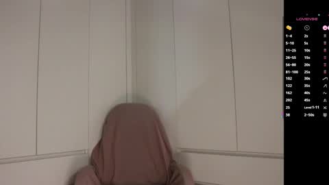 Anna  online show from 10, 2, 2025