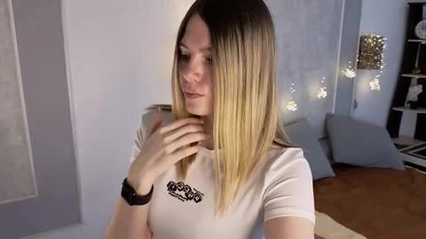 anna_goodman online show from 15, 2, 2025