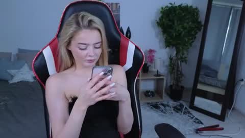 Anna online show from 22, 7, 2026