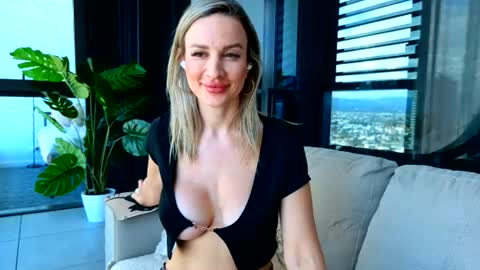 Anna online show from 28, 7, 2026