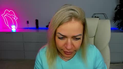 Snapshot of anna_snow9 chatting on 20, 9, 2025 anna_snow9 online show from 20, 9, 2025