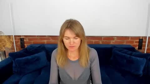 Snapshot of annabel_xxx chatting on 16, 10, 2025 Annabel online show from 16, 10, 2025