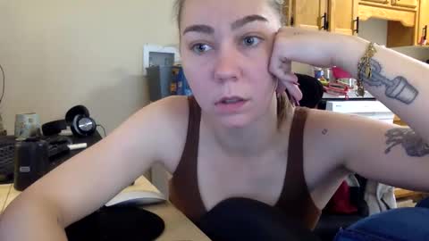 Snapshot of annabellemonroe69 chatting on 21, 11, 2025 annabellemonroe69 online show from 21, 11, 2025