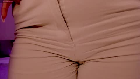 Anna Brooks  online show from 14, 1, 2025