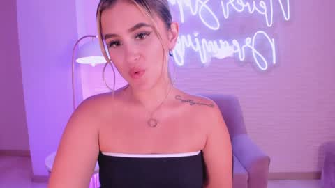 Anna Brooks  online show from 28, 1, 2025