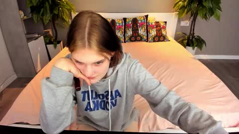Anna online show from 15, 9, 2025