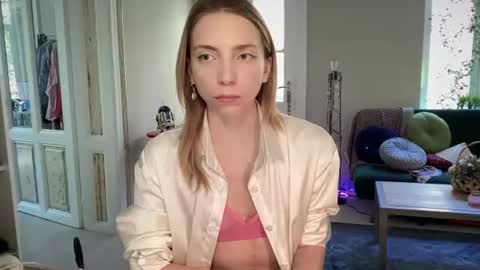 Anna Darko online show from 5, 8, 2026