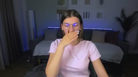 Snapshot of annathorne chatting on 2, 7, 2026 Im Anna online show from 2, 7, 2026