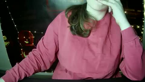 Bella online show from 7, 10, 2025