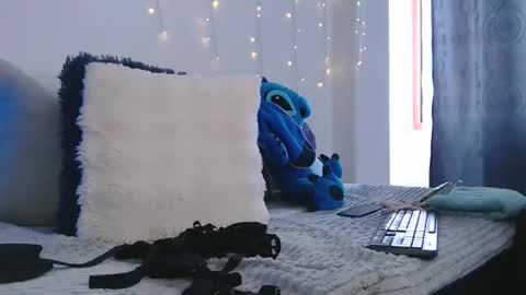 Anne  online show from 21, 4, 2026