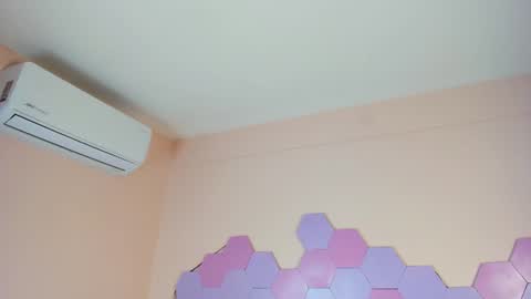 anne_millerr online show from 15, 7, 2026
