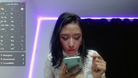 Anne  online show from 27, 12, 2024