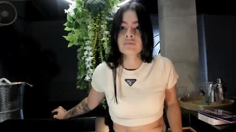 Snapshot of annedixie chatting on 20, 10, 2025 Anne online show from 20, 10, 2025