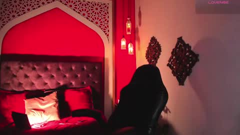 Anne  online show from 2, 3, 2025