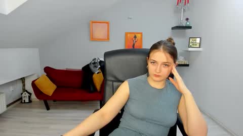 Snapshot of annewilsonn chatting on 9, 2, 2026 annewilsonn online show from 9, 2, 2026