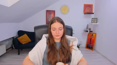 annewilsonn online show from 29, 4, 2026