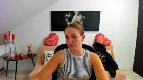 annewilsonn online show from 29, 7, 2026