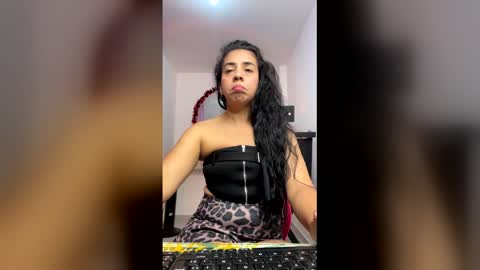 Snapshot of anngela01 chatting on 7, 1, 2026 anngela online show from 7, 1, 2026