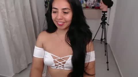 Snapshot of anngela01 chatting on 14, 3, 2026 anngela online show from 14, 3, 2026