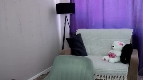 Anni online show from 5, 3, 2026