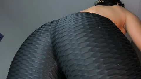 Snapshot of annibigass4daddy chatting on 28, 5, 2026 Creamy online show from 28, 5, 2026