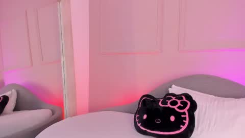 Snapshot of annie_blair_ chatting on 26, 7, 2026 Annie online show from 26, 7, 2026